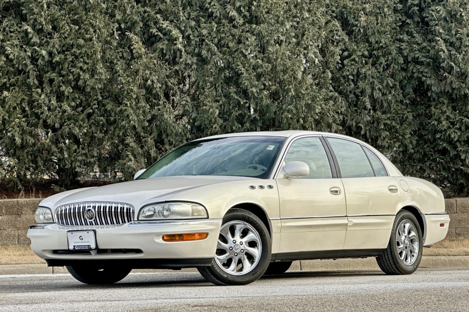2005 Buick Park Avenue sold at auction for $12,000