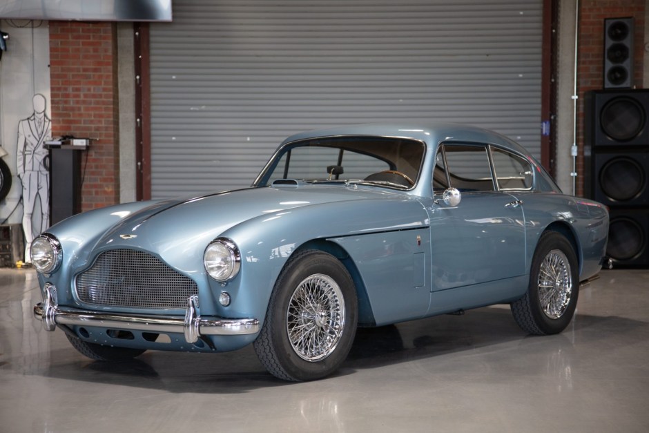 1957 Aston Martin DB2, DB2/4, and DB Mark III sold at auction for $200,000
