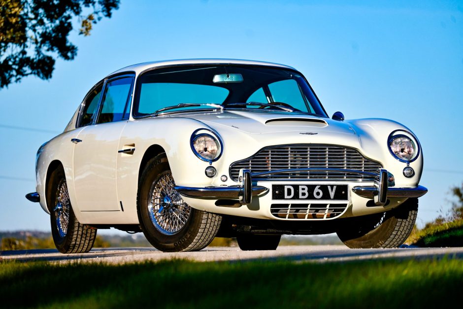 1966 Aston Martin DB6 sold at auction for $280,000