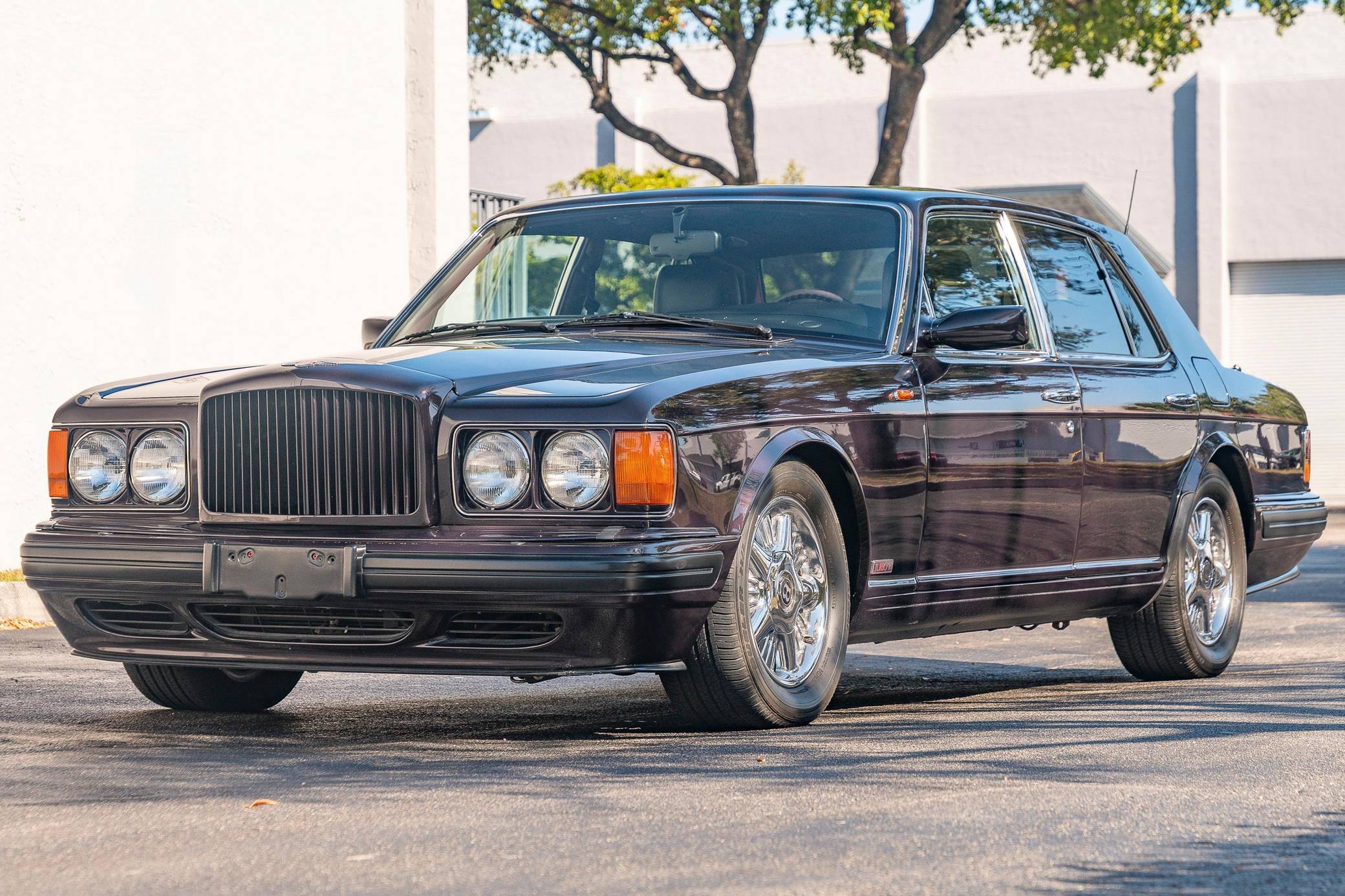 1996 Bentley Turbo R sold at auction for $14,300