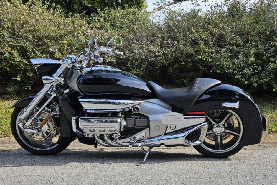 2004 Honda Valkyrie Rune sold at auction for $15,500