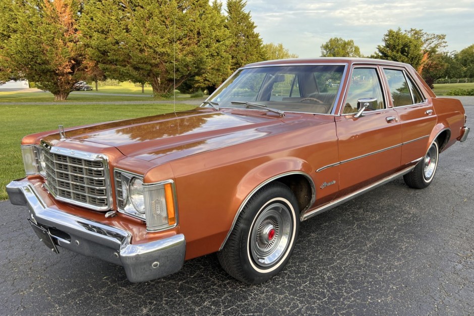 1977 Ford Granada sold at auction for $6,700
