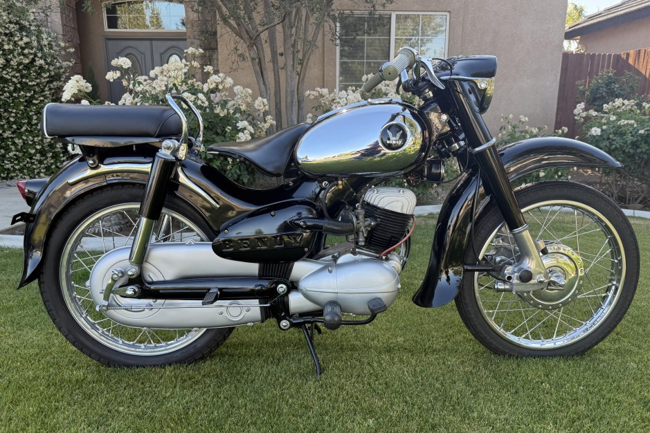 1957 Honda Benly sold at auction for $9,400
