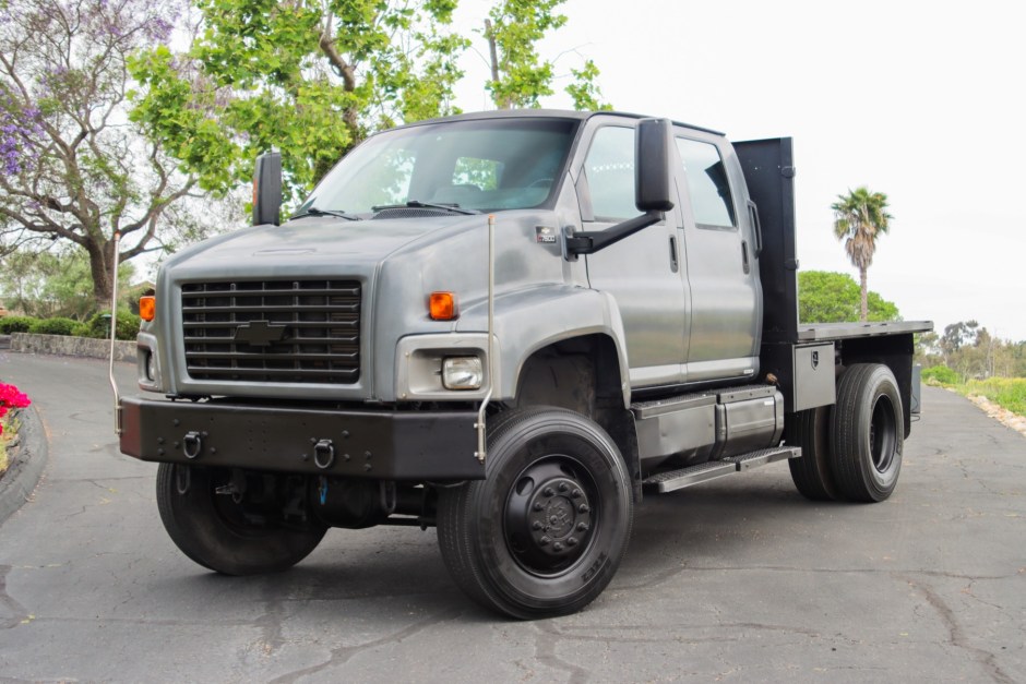 2005 Chevrolet Kodiak sold at auction for $28,000