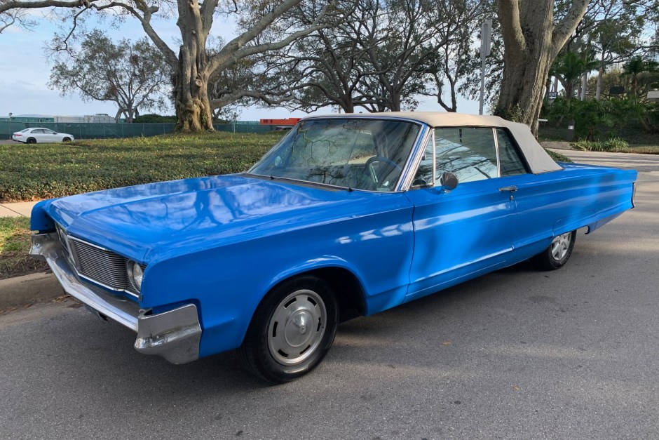 1965 Chrysler Newport sold at auction for $4,200