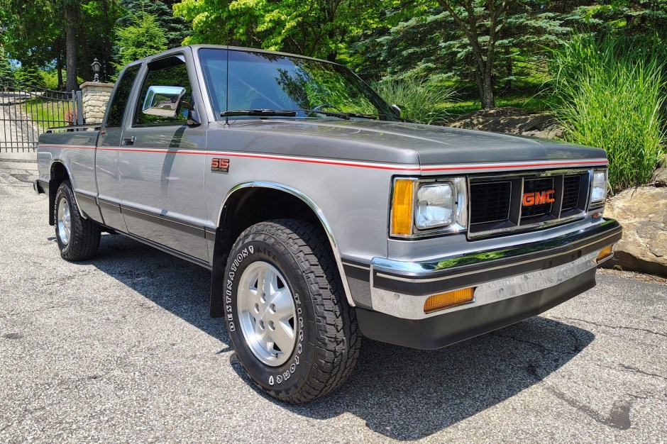 1988 GMC S15 sold at auction for $27,500