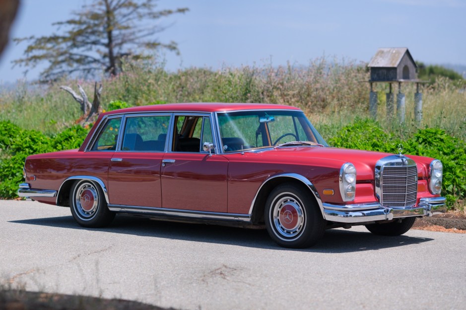 1967 Mercedes-Benz 600 sold at auction for $59,000