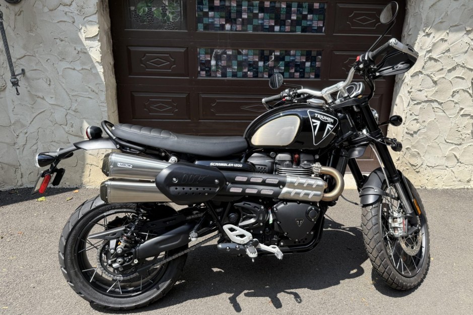 2021 Triumph Scrambler sold at auction for $14,750