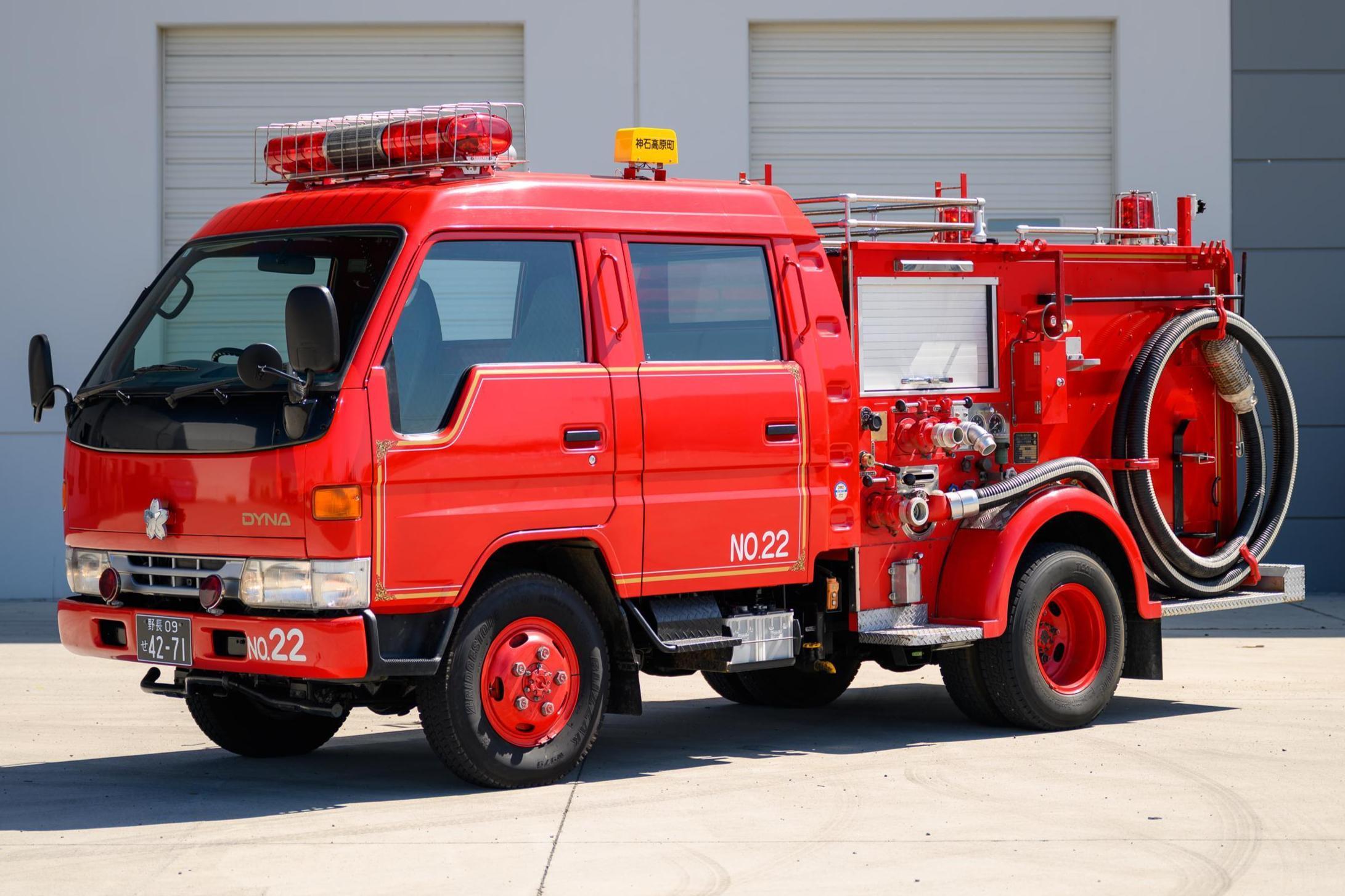 1997 Toyota Dyna sold at auction for $17,900