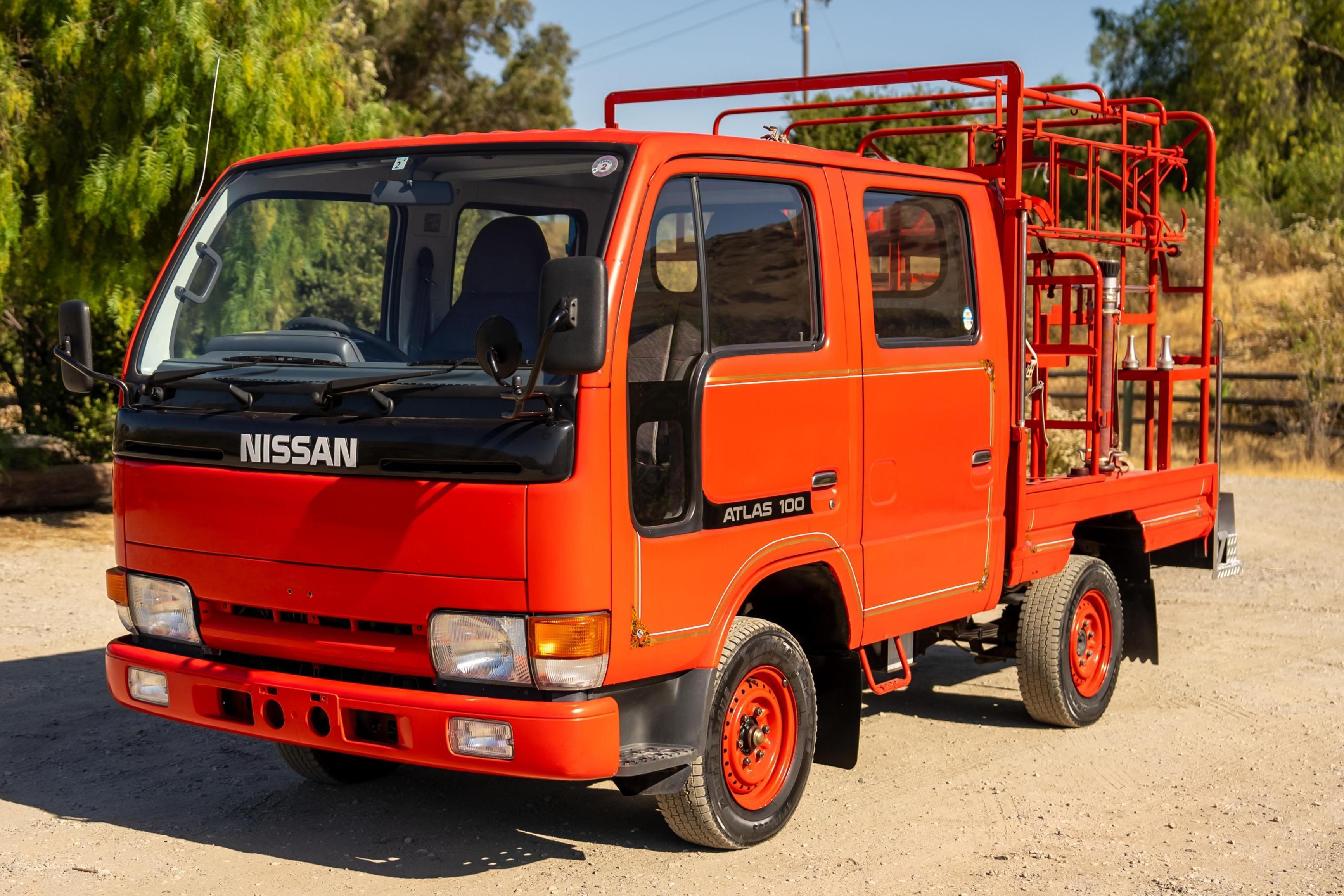 1994 Nissan Atlas sold at auction for $5,600