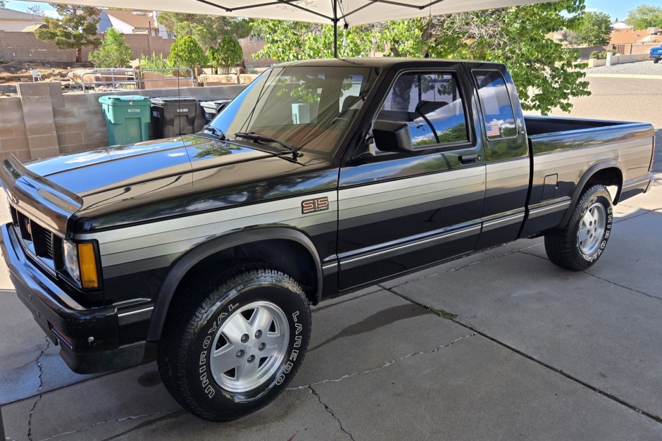 1989 GMC S15 sold at auction for $10,650