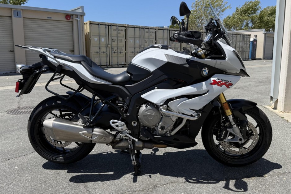 2016 BMW S1000 Series sold at auction for $6,900