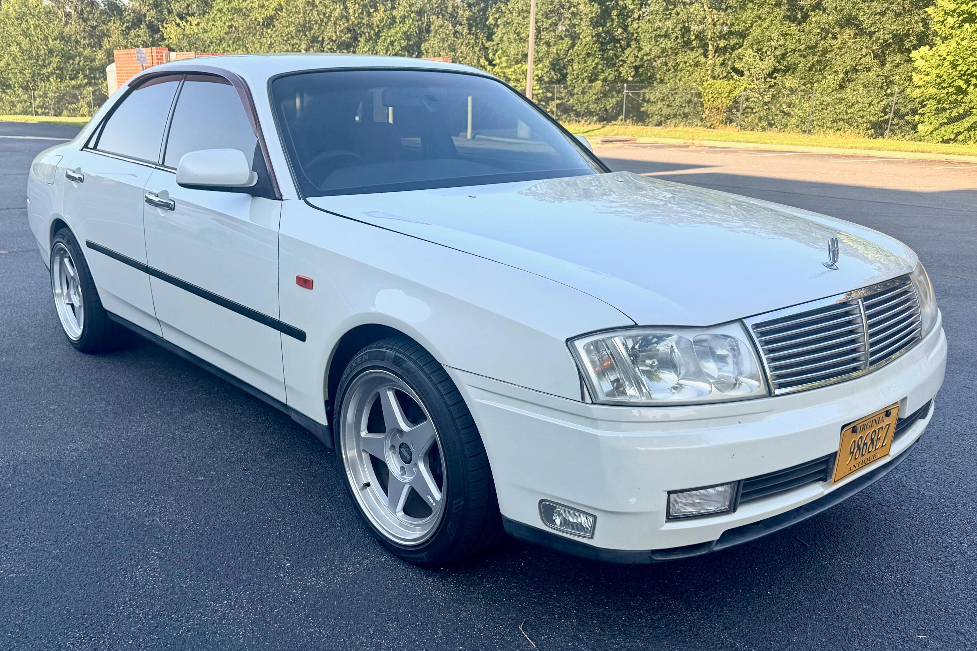 1999 Nissan Cedric sold at auction for $5,650