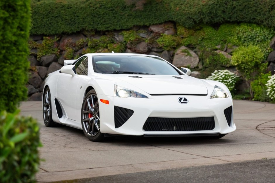 2012 Lexus LFA sold at auction for $810,000