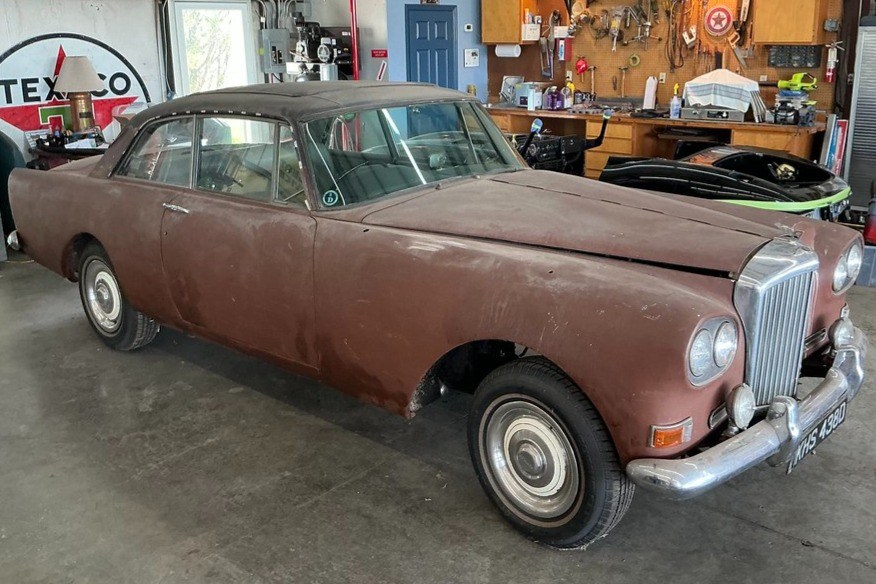 1963 Bentley S-Type sold at auction for $35,000