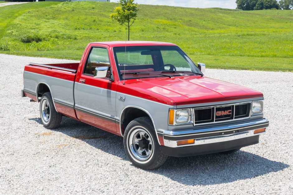 1983 GMC S15 sold at auction for $6,500