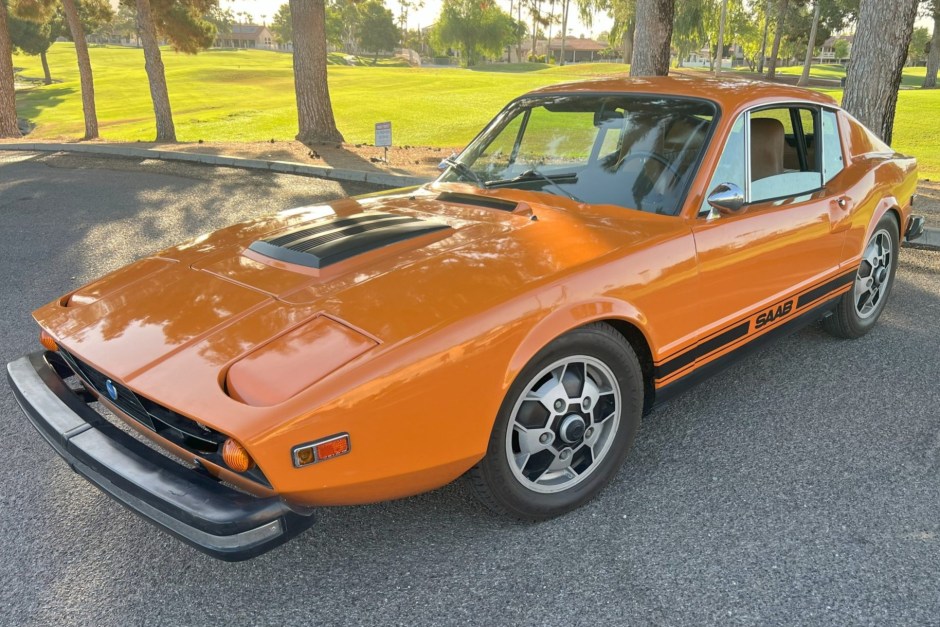 1973 Saab Sonett sold at auction for $7,100