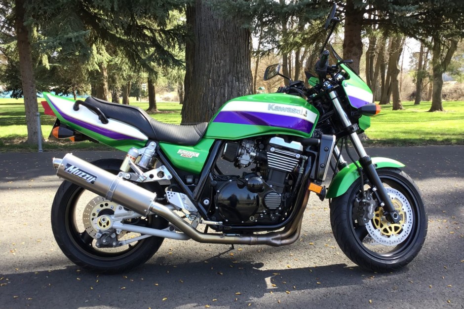 1999 Kawasaki ZRX sold at auction for $4,800