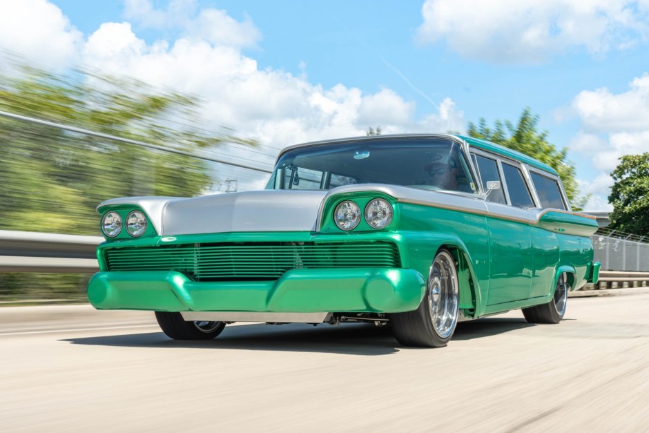 1959 Ford Country Sedan sold at auction for $31,000