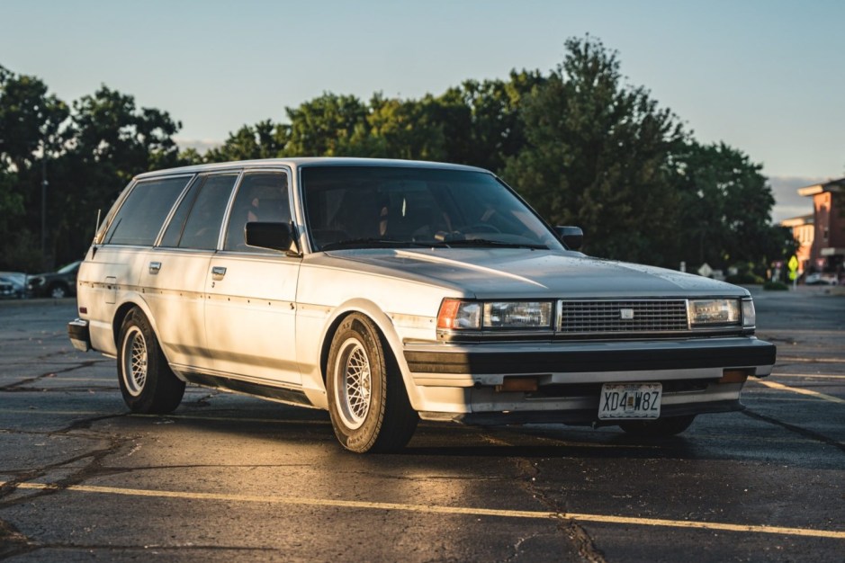 1985 Toyota Cressida sold at auction for $2,700