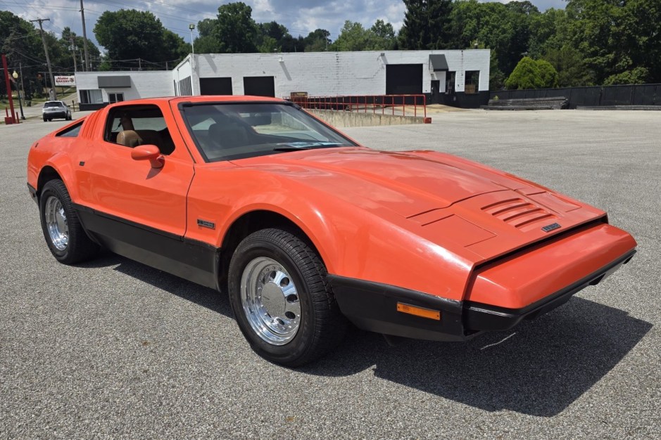 1975 Bricklin SV-1 sold at auction for $23,500