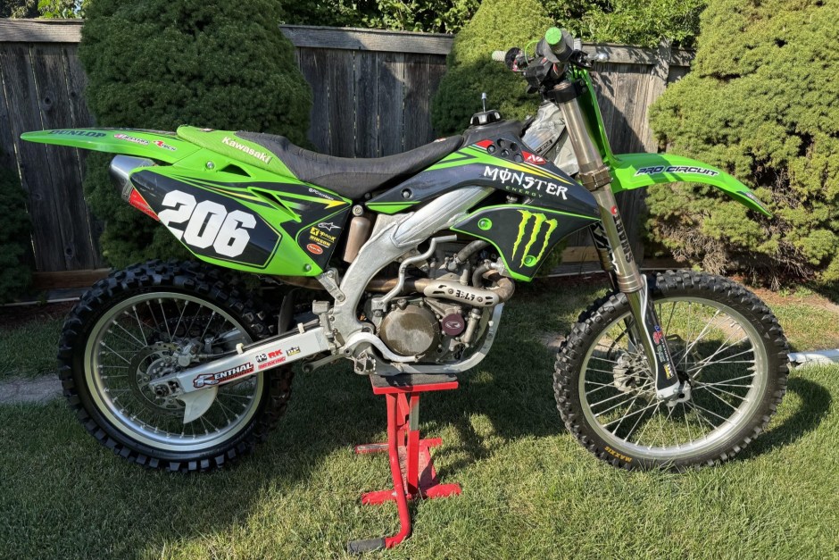 2006 Kawasaki KX sold at auction for $1,500