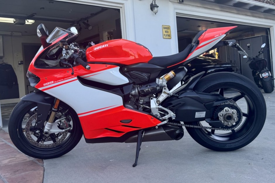 2014 Ducati Superleggera sold at auction for $31,750