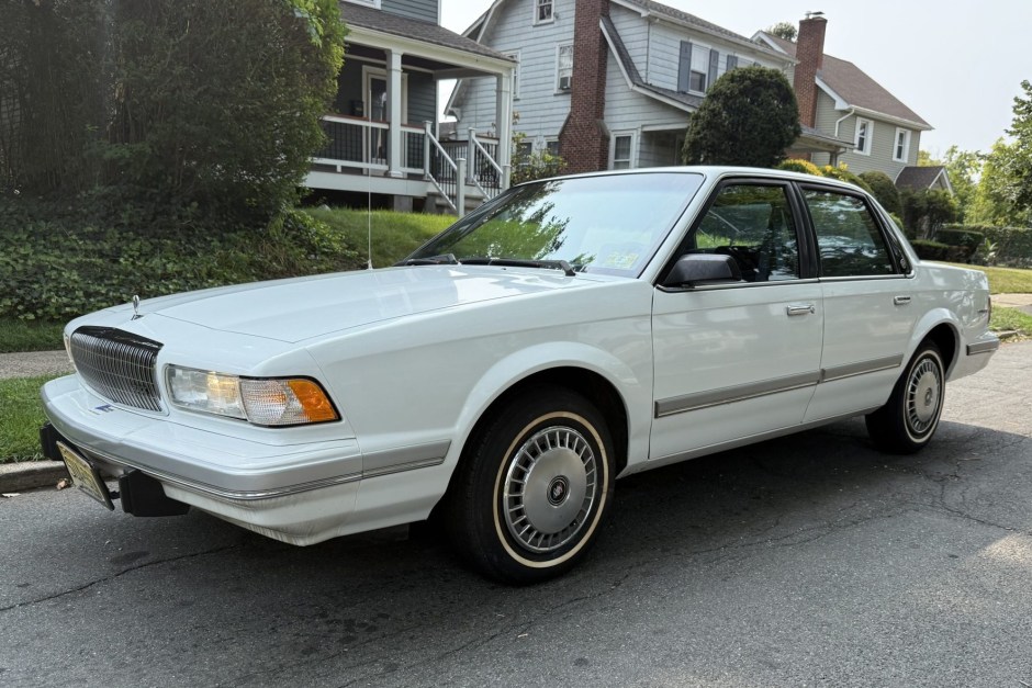1993 Buick Century sold at auction for $3,800