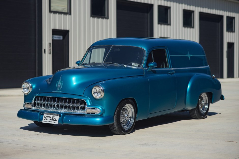 1952 Chevrolet Fleetline sold at auction for $16,250