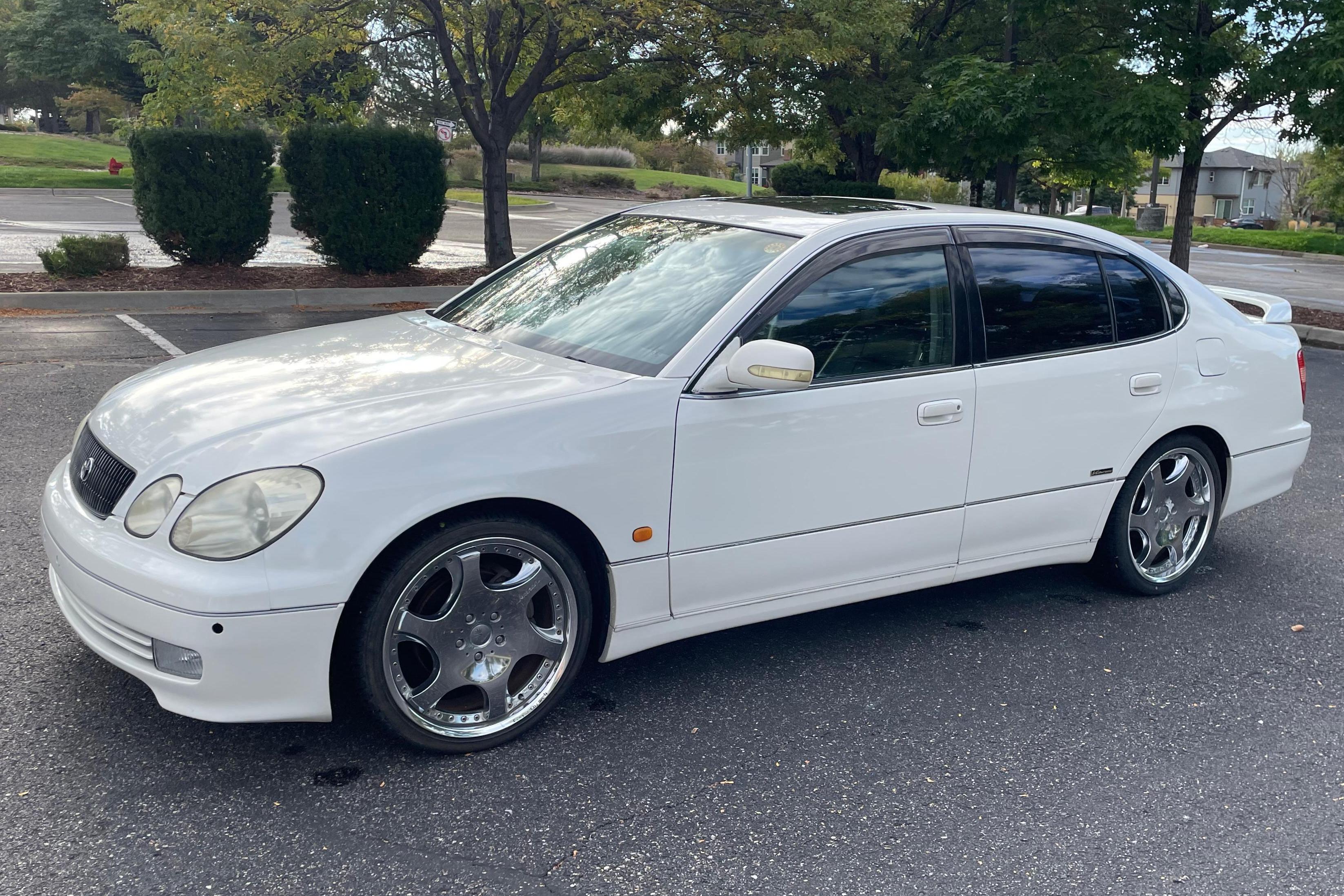 1998 Toyota Aristo sold at auction for $5,800