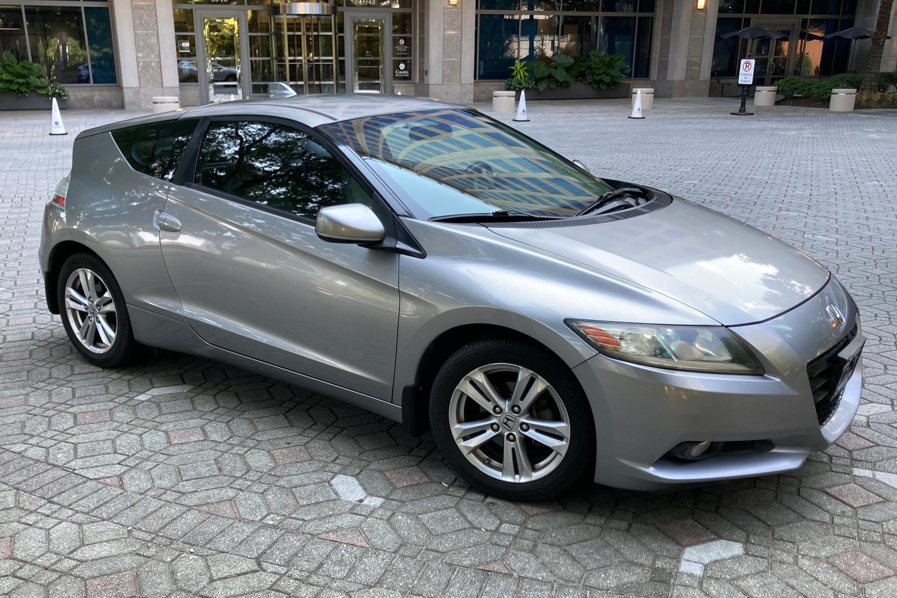 2011 Honda CR-Z sold at auction for $7,077