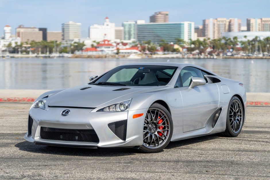 2012 Lexus LFA sold at auction for $830,000