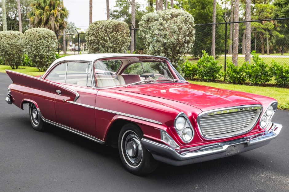 1961 Chrysler Newport sold at auction for $15,000