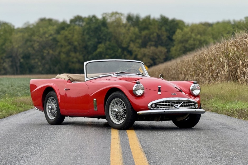 1960 Daimler SP250 sold at auction for $26,000