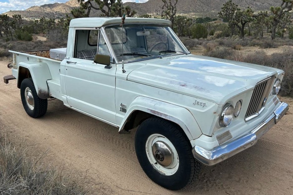 1965 Jeep J Series sold at auction for $9,990