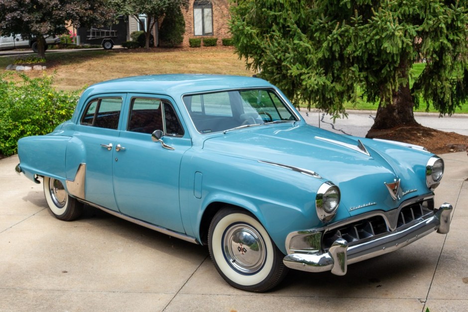 1952 Studebaker Commander sold at auction for $12,500
