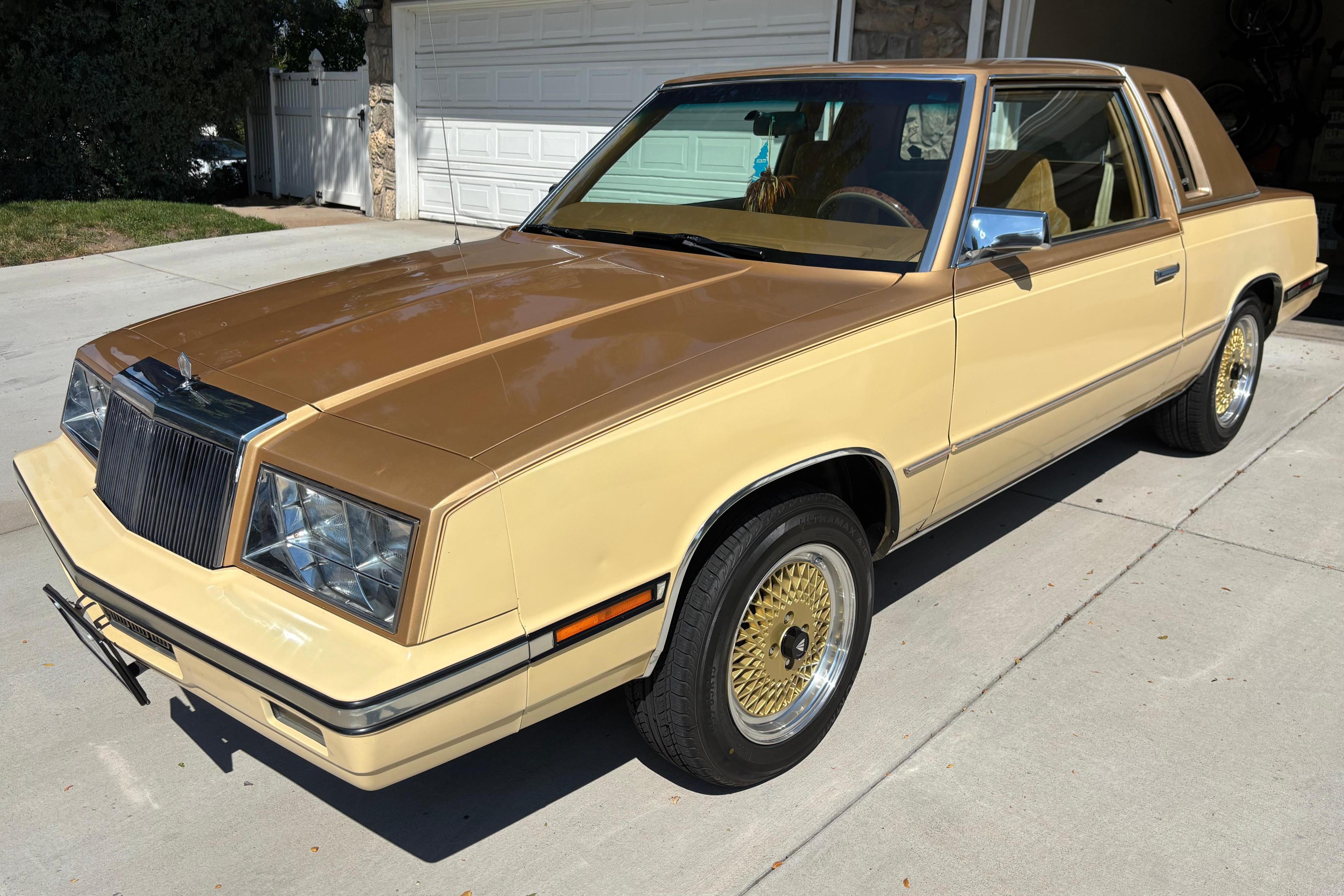 1985 Chrysler LeBaron sold at auction for $3,500