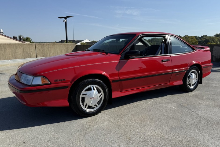 1991 Chevrolet Cavalier sold at auction for $15,555