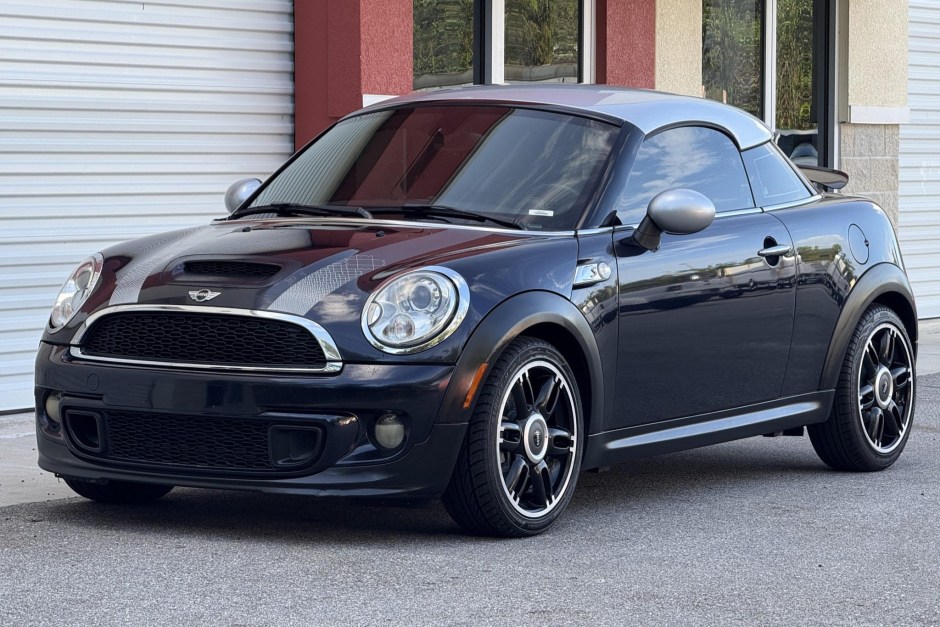 2013 Mini Cooper Coupe sold at auction for $5,500