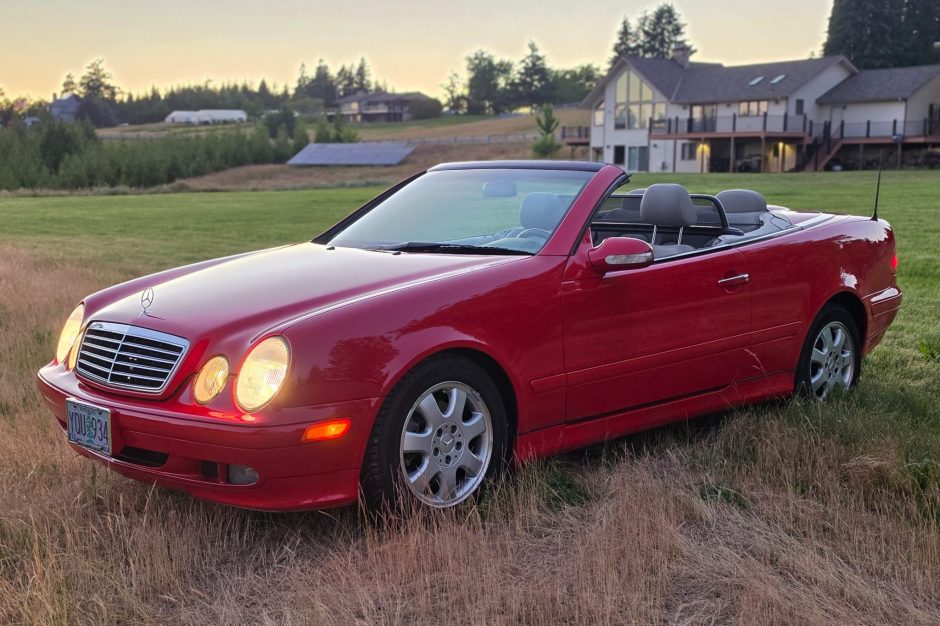 2002 Mercedes-Benz CLK-Class sold at auction for $5,500