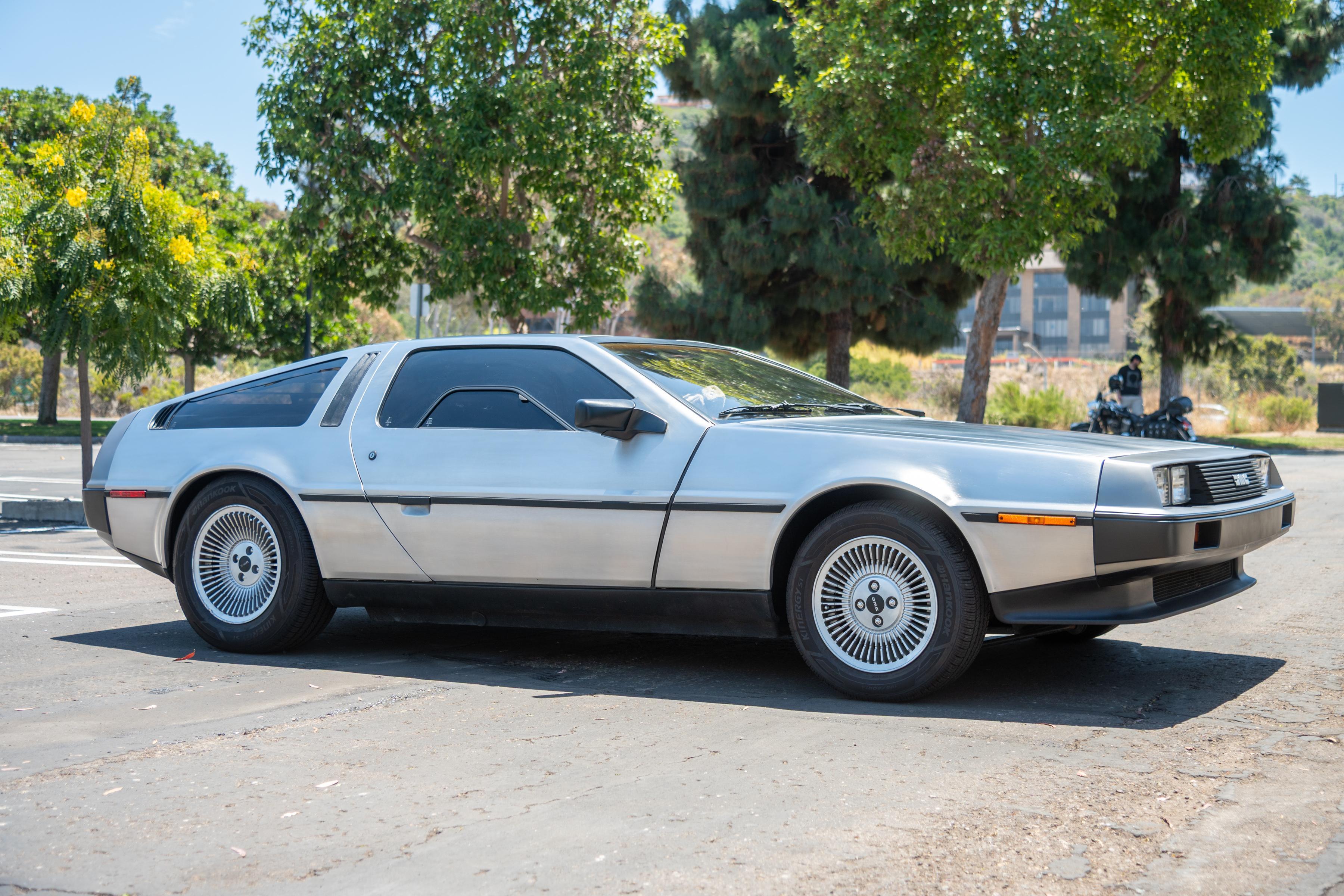 1981 DeLorean DMC-12 sold at auction for $47,000