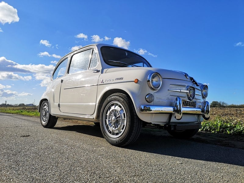 1962 Fiat 600 sold at auction for $28,750