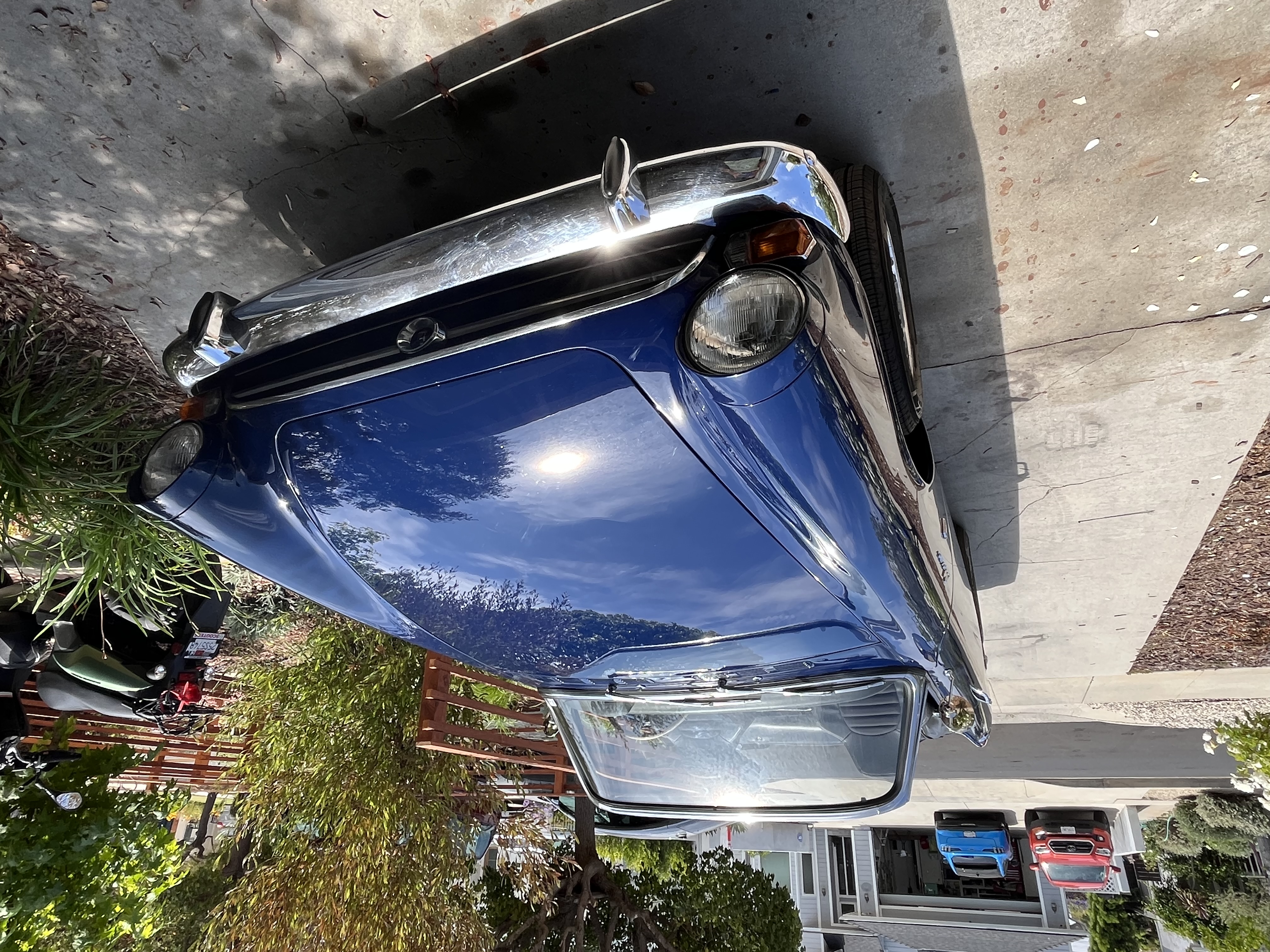 1967 Sunbeam Alpine sold at auction for $11,000