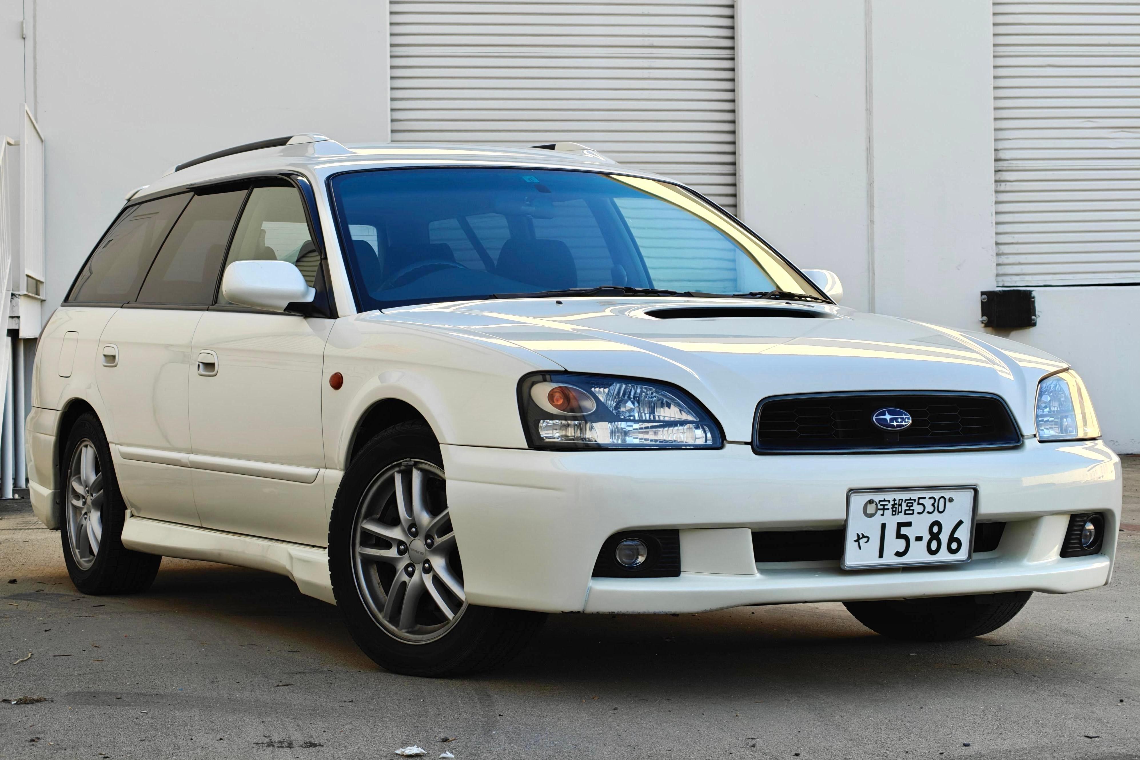 2001 Subaru Legacy sold at auction for $7,100