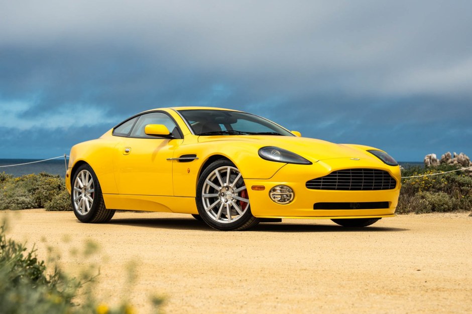 2005 Aston Martin Vanquish sold at auction for $93,500