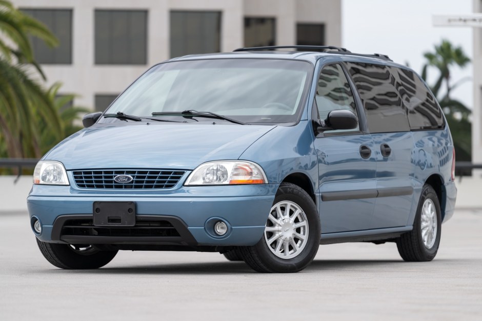 2003 Ford Windstar sold at auction for $6,500