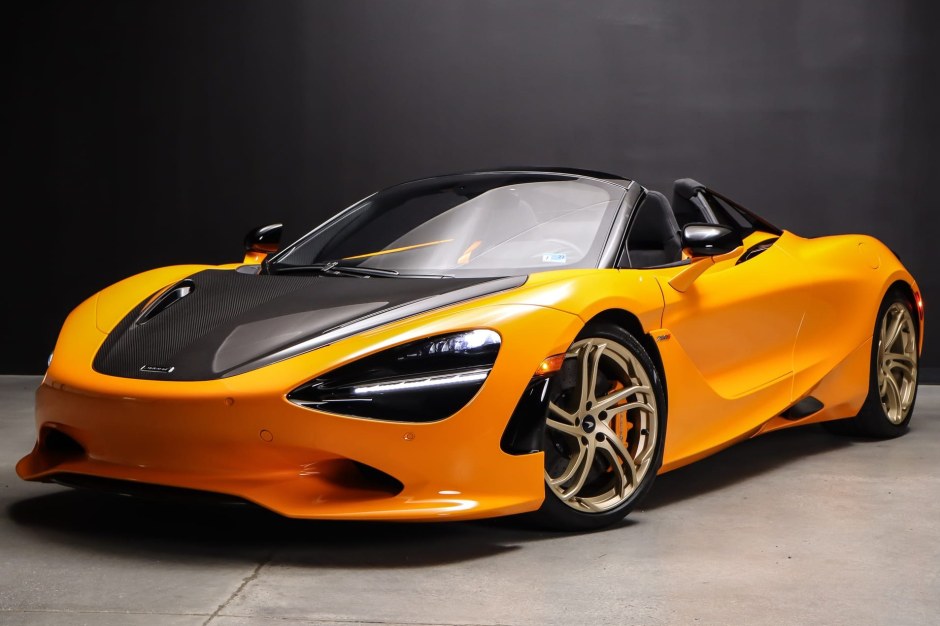 2025 McLaren 750S sold at auction for $353,000