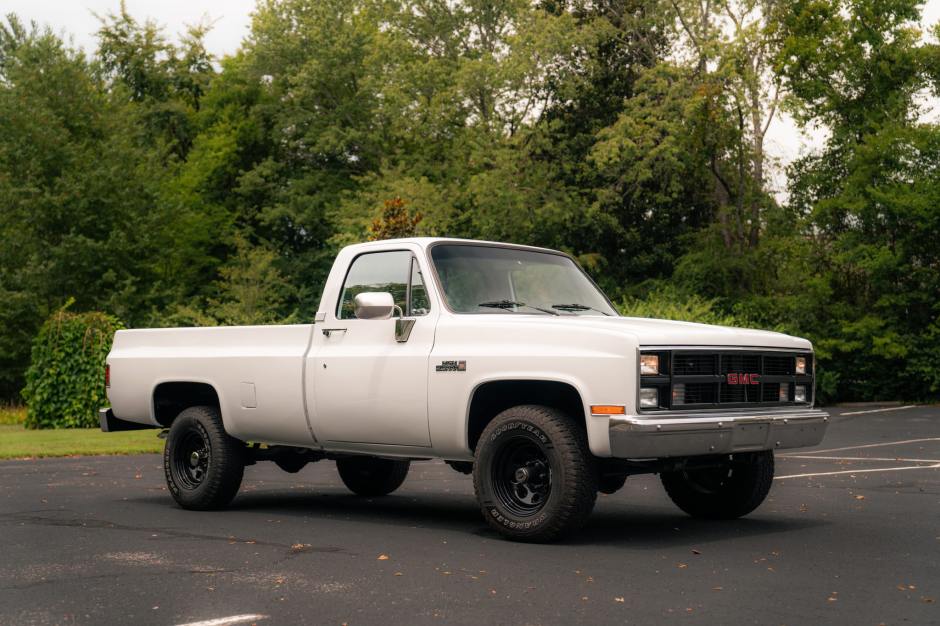 1983 GMC C/K sold at auction for $22,000