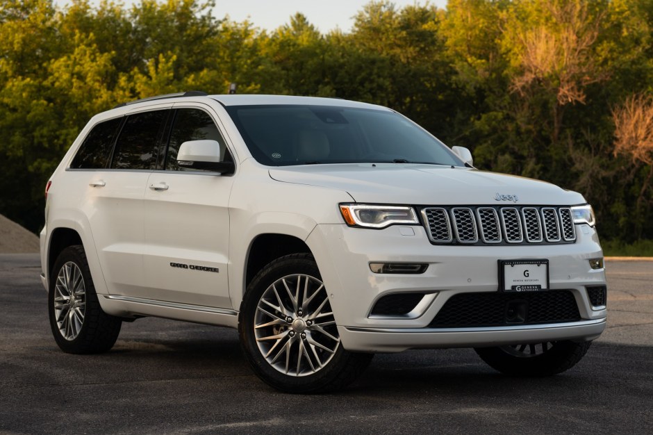 2018 Jeep Grand Cherokee sold at auction for $34,500