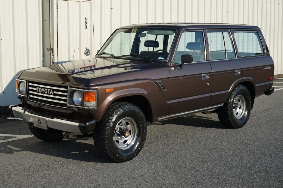 1985 Toyota Land Cruiser 60 Series sold at auction for $24,300